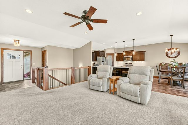 855 Grand Ridge Drive NE, Byron, MN 55920