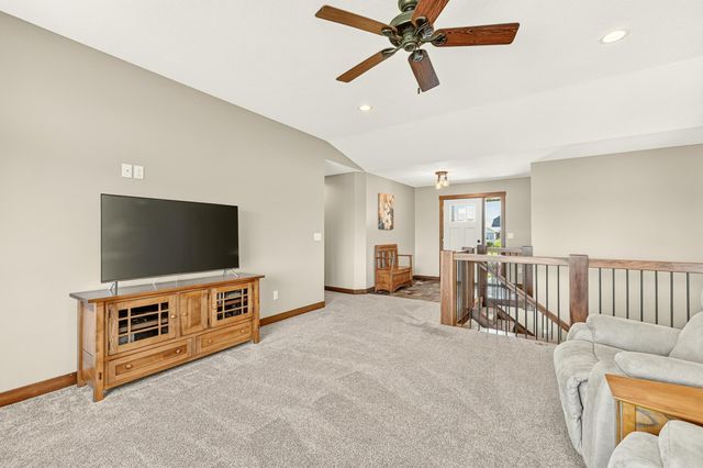 855 Grand Ridge Drive NE, Byron, MN 55920