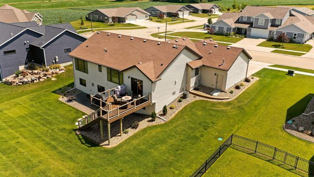 855 Grand Ridge Drive NE, Byron, MN 55920