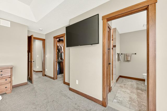855 Grand Ridge Drive NE, Byron, MN 55920