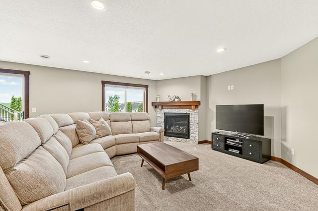 855 Grand Ridge Drive NE, Byron, MN 55920
