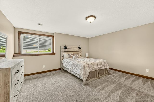 855 Grand Ridge Drive NE, Byron, MN 55920