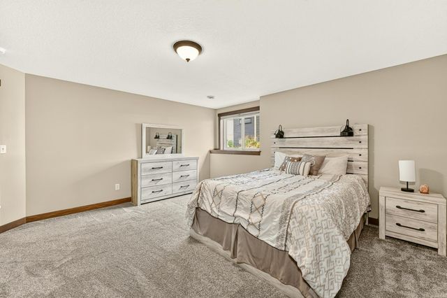 855 Grand Ridge Drive NE, Byron, MN 55920