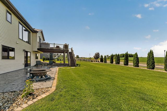 855 Grand Ridge Drive NE, Byron, MN 55920