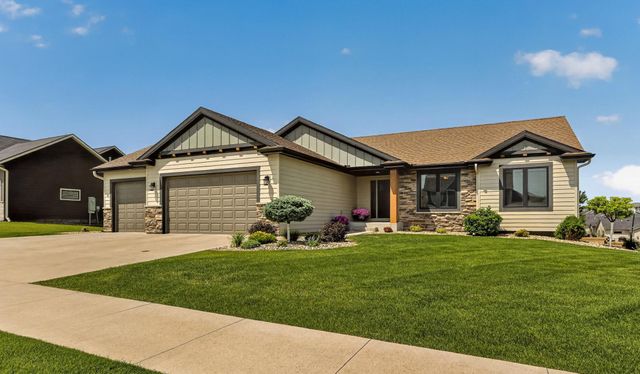 855 Grand Ridge Drive NE, Byron, MN 55920
