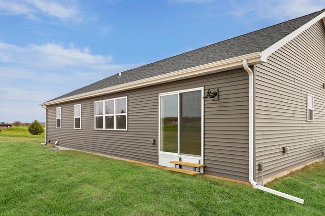 N6285 Blarney Stone Drive, Albany, WI 53520