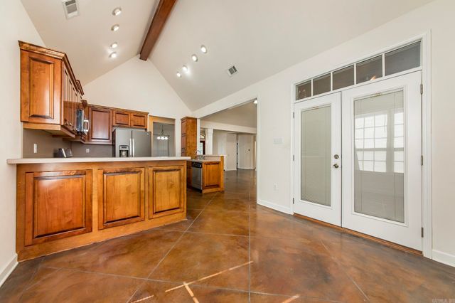 3383 Henderson Road, England, AR 72046