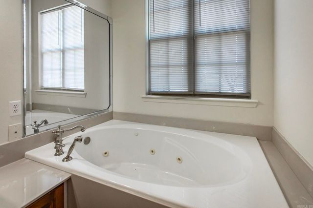 3383 Henderson Road, England, AR 72046