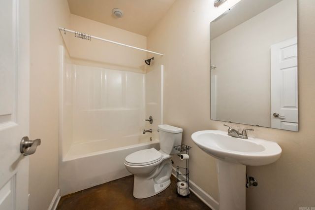 3383 Henderson Road, England, AR 72046