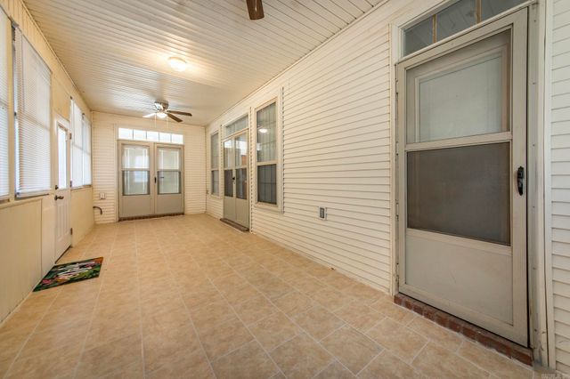 3383 Henderson Road, England, AR 72046