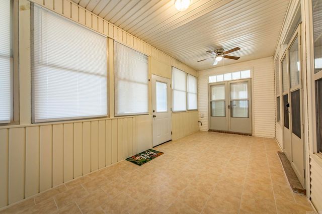 3383 Henderson Road, England, AR 72046