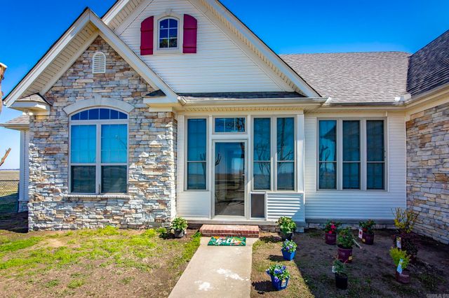 3383 Henderson Road, England, AR 72046