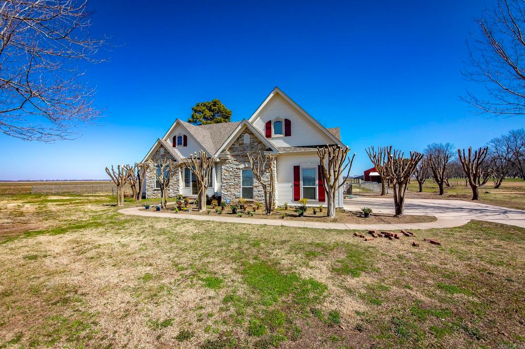 3383 Henderson Road, England, AR 72046