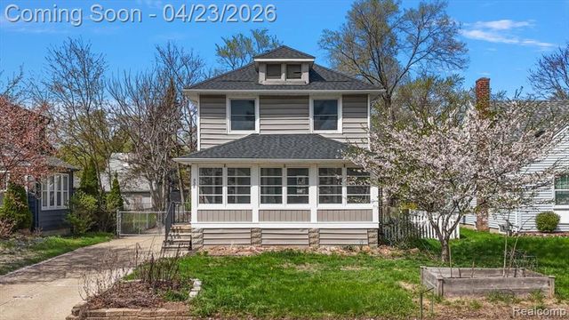 335 E Lawrence Avenue, Royal Oak, MI 48073