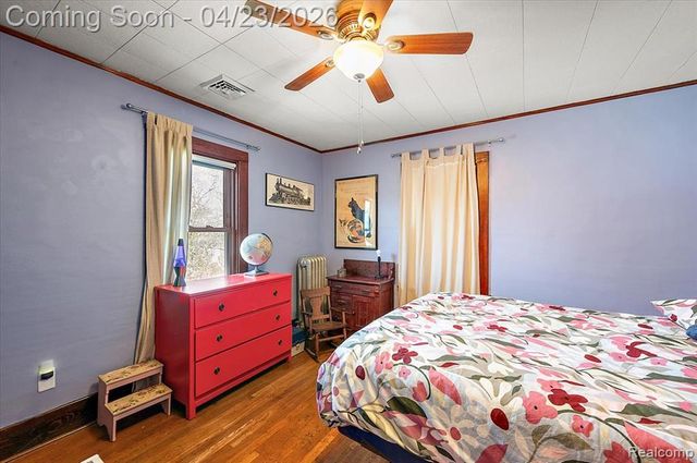 335 E Lawrence Avenue, Royal Oak, MI 48073