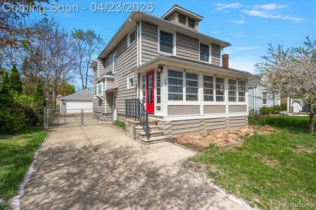 335 E Lawrence Avenue, Royal Oak, MI 48073