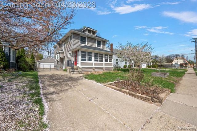 335 E Lawrence Avenue, Royal Oak, MI 48073
