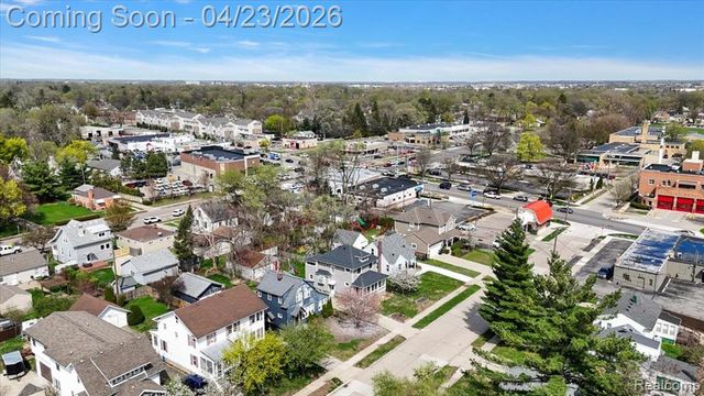 335 E Lawrence Avenue, Royal Oak, MI 48073