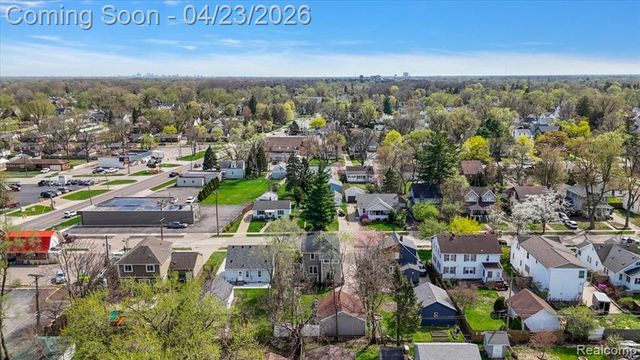 335 E Lawrence Avenue, Royal Oak, MI 48073