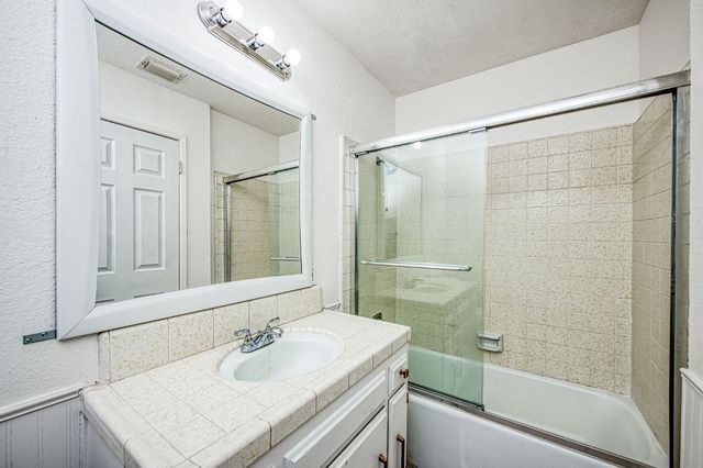 2335 W Cornell Avenue, Fresno, CA 93705