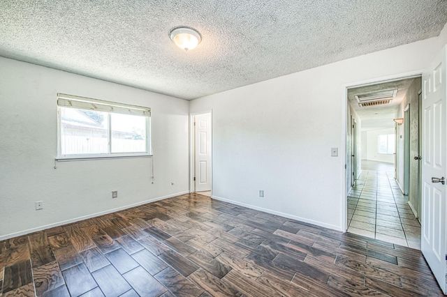 2335 W Cornell Avenue, Fresno, CA 93705