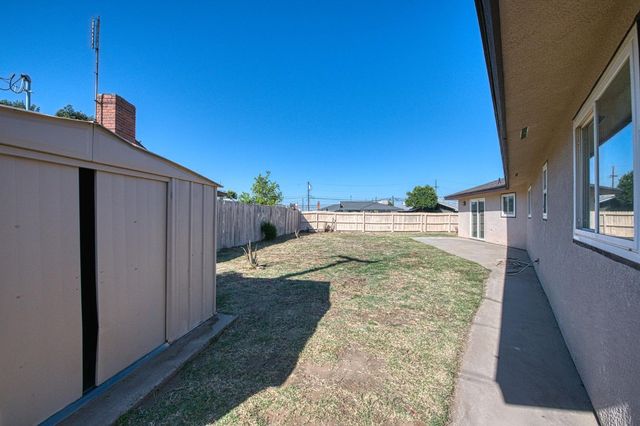 2335 W Cornell Avenue, Fresno, CA 93705