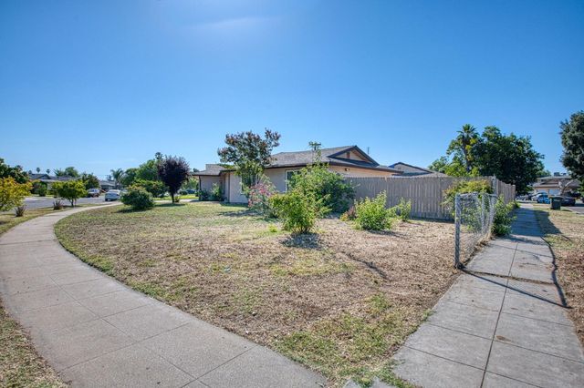 2335 W Cornell Avenue, Fresno, CA 93705