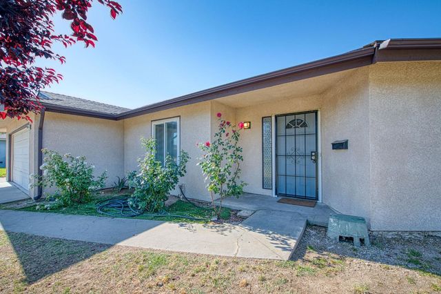 2335 W Cornell Avenue, Fresno, CA 93705