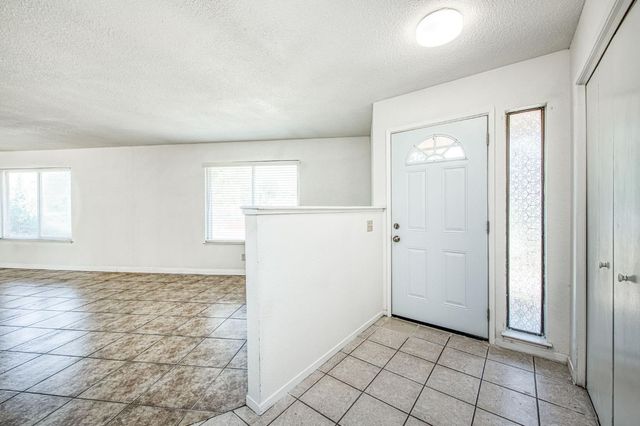 2335 W Cornell Avenue, Fresno, CA 93705