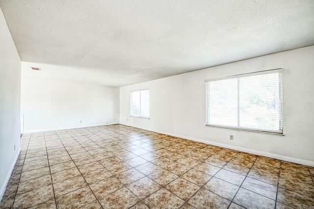2335 W Cornell Avenue, Fresno, CA 93705