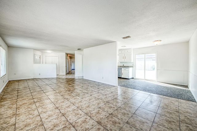 2335 W Cornell Avenue, Fresno, CA 93705