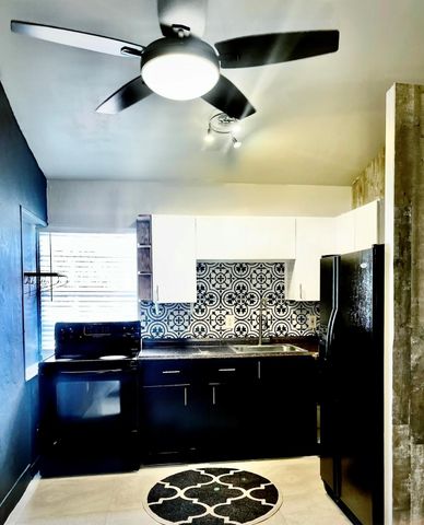 301 Melody Lane 2, Lantana, FL 33462