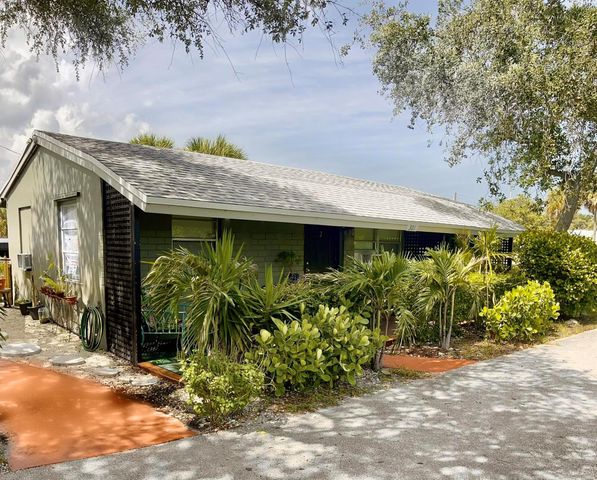 301 Melody Lane 2, Lantana, FL 33462