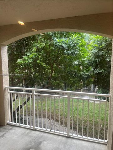 6530 Emerald Dunes Dr 206, West Palm Beach, FL 33411