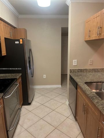 6530 Emerald Dunes Dr 206, West Palm Beach, FL 33411