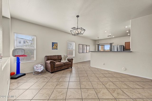 8802 S 9TH Street, Phoenix, AZ 85042
