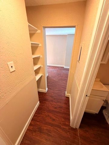 1037 E Tucker Street 102, Fort Worth, TX 76104