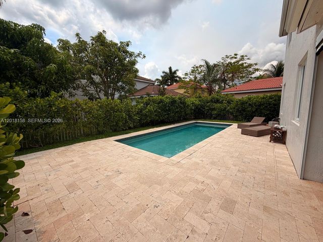 709 Bald Cypress Rd, Weston, FL 33327