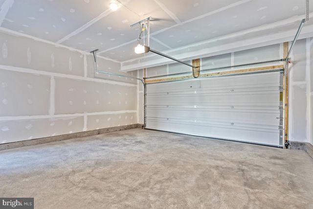 1 SUMTER AVE, Ranson, WV 25438