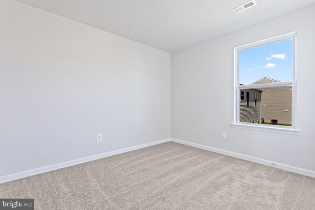 1 SUMTER AVE, Ranson, WV 25438
