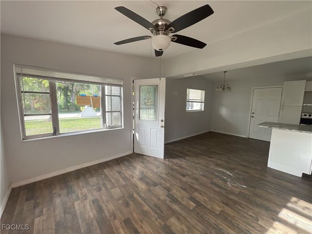 3138 2nd ST, Fort Myers, FL 33916