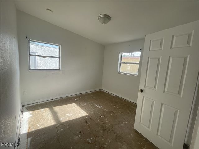 3138 2nd ST, Fort Myers, FL 33916