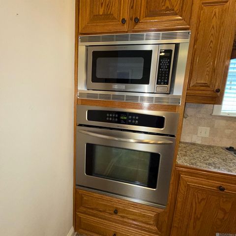 38082 Timber Trace Ct, Prairieville, LA 70769