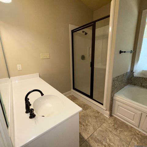 38082 Timber Trace Ct, Prairieville, LA 70769