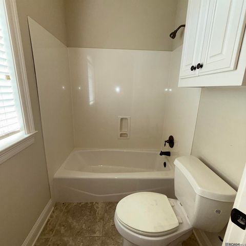 38082 Timber Trace Ct, Prairieville, LA 70769