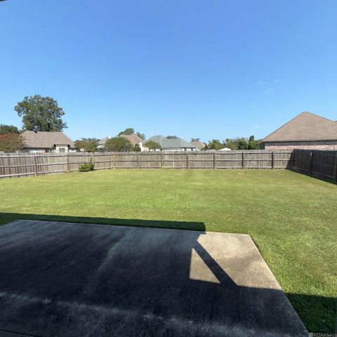 38082 Timber Trace Ct, Prairieville, LA 70769