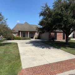 38082 Timber Trace Ct, Prairieville, LA 70769
