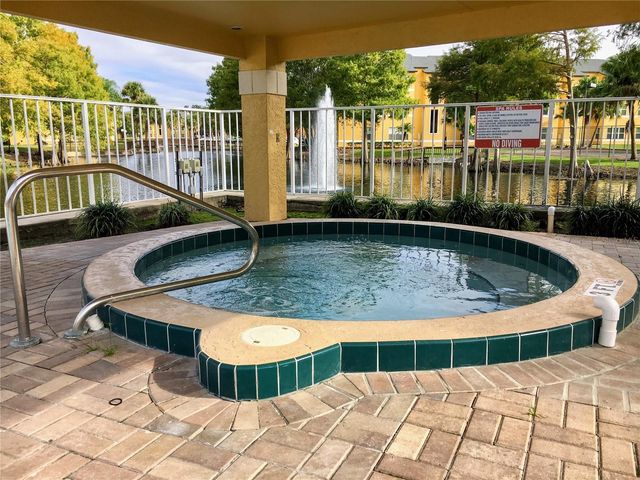 4540 COMMANDER DRIVE 2235, Orlando, FL 32822