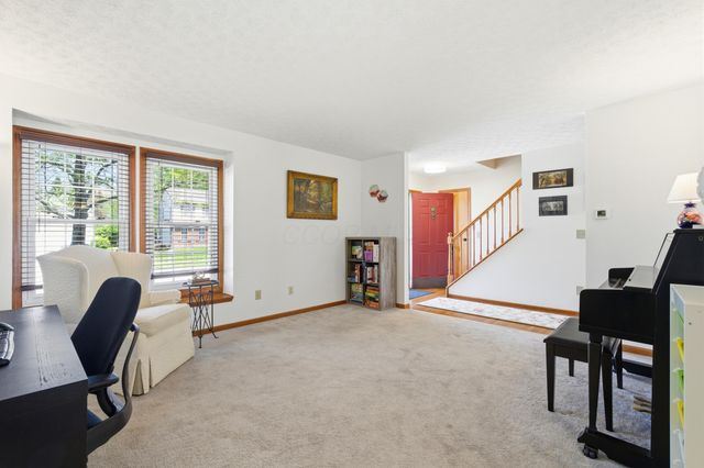 371 Field Harvest Avenue, Pickerington, OH 43147