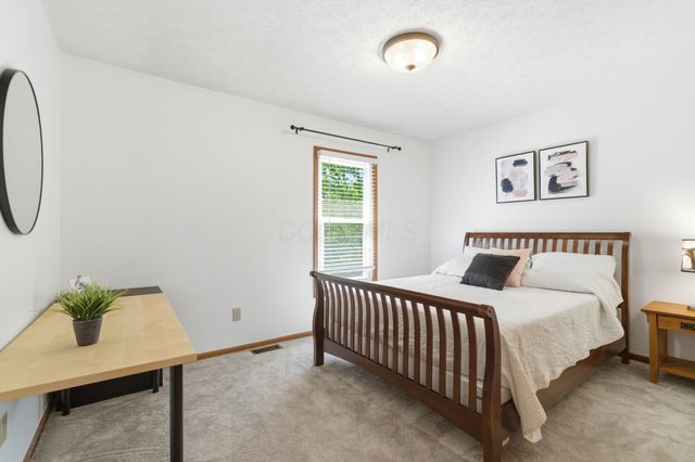 371 Field Harvest Avenue, Pickerington, OH 43147